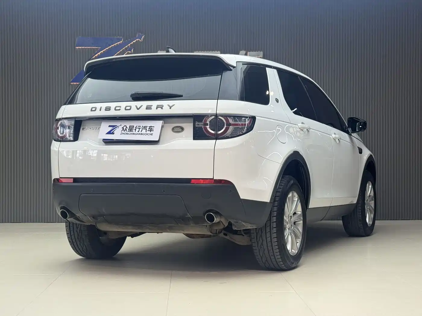 Land Rover Discovery Sport 2018 240PS PURE Edition фото 13
