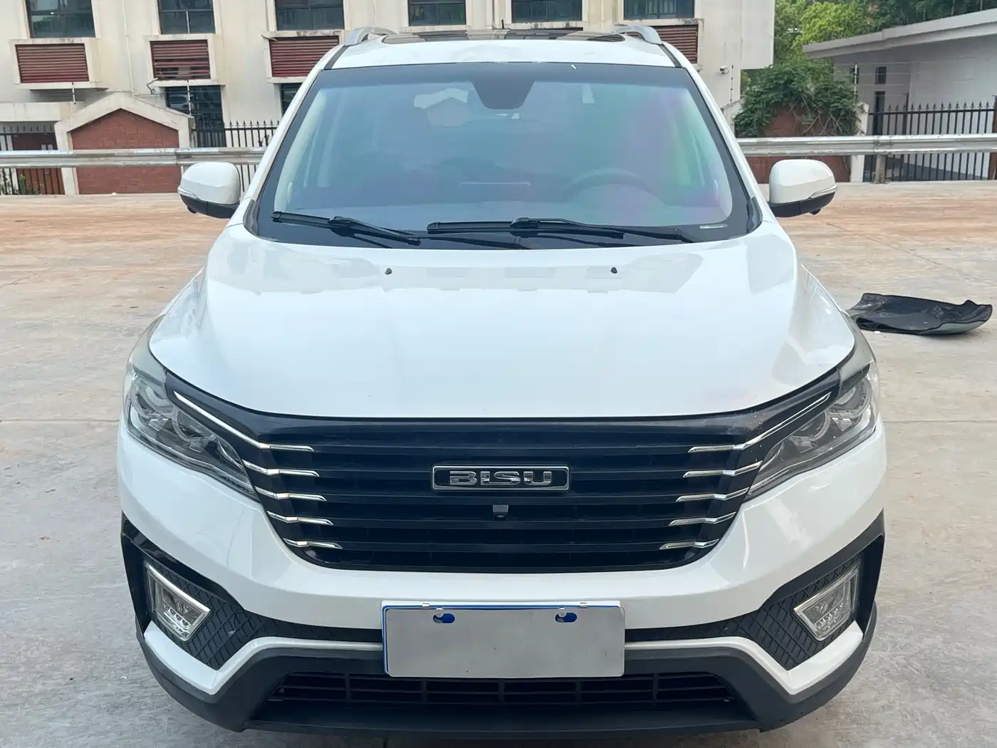 Bisu Auto Bisu T5 2017 2017 1.5T Manual Luxury