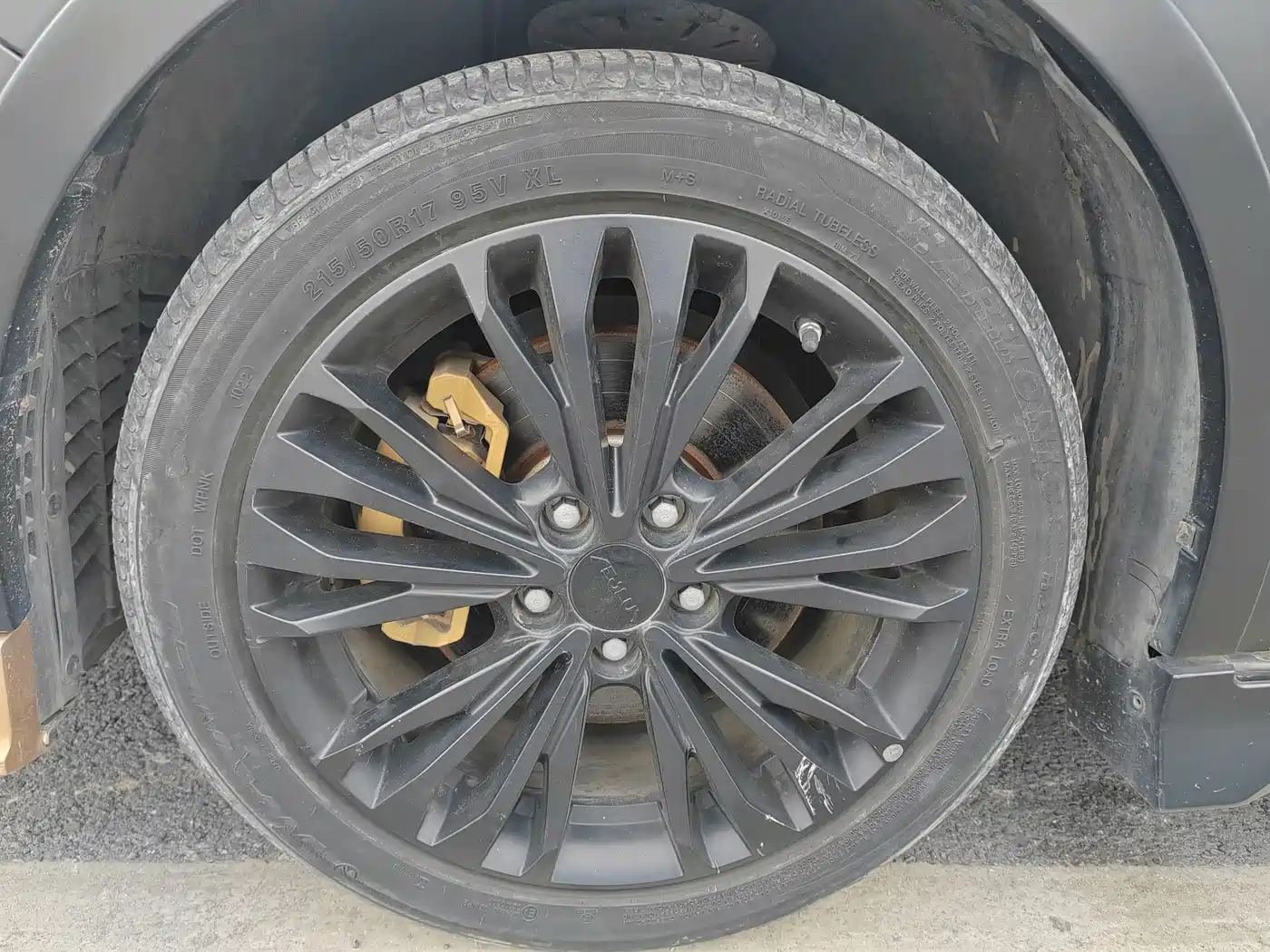 DONGFENG YI HYUN MAX