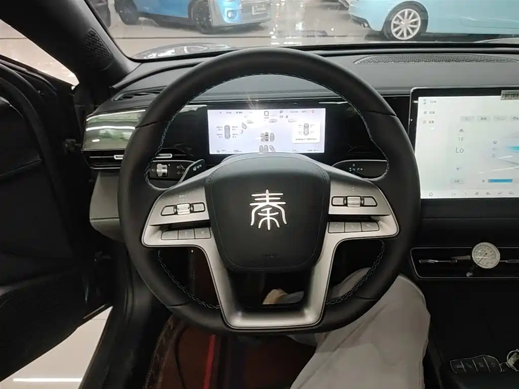 BYD Qin L 2025 EV 470KM Leading Edition фото 7