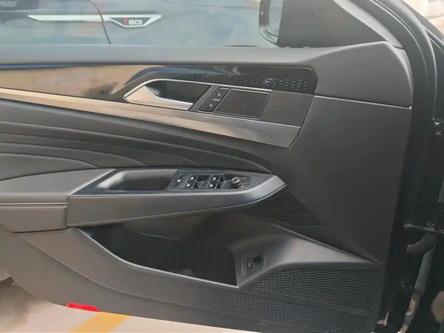 Volkswagen Passat 2023 Facelift 330TSI Elite Edition фото 7