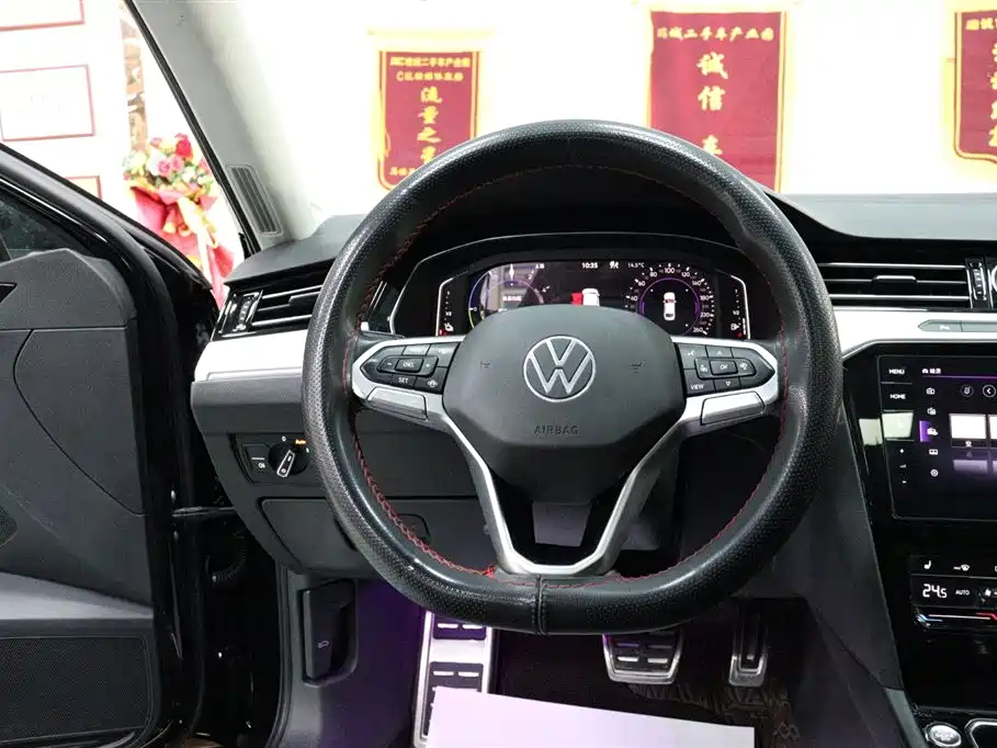 Volkswagen Magotan GTE Plug-in Hybrid 2022 GTE Luxury фото 17