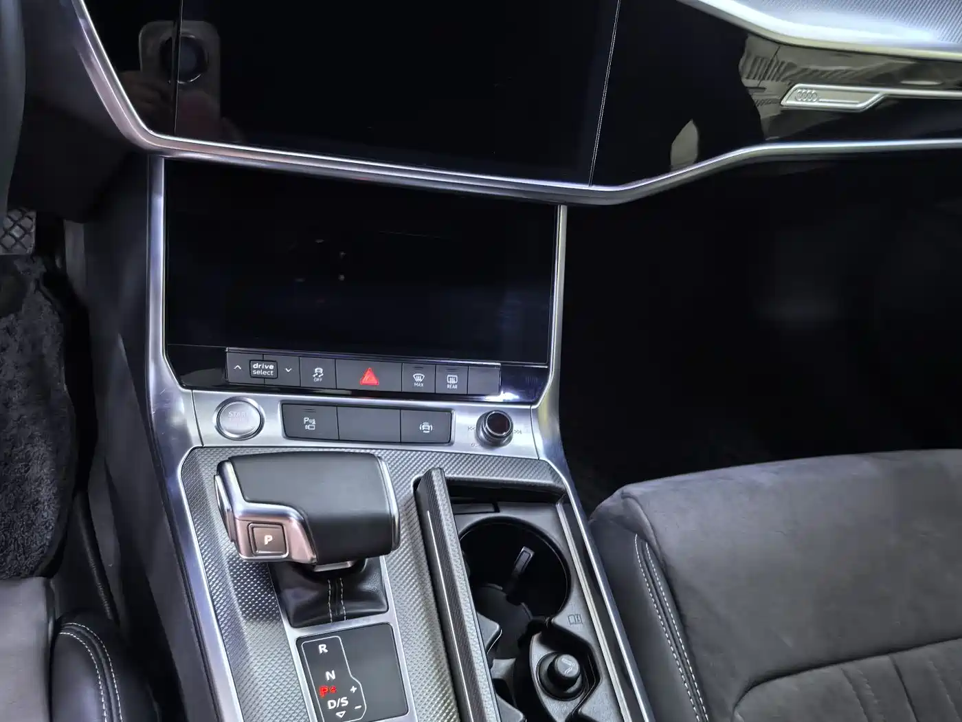 Audi A6L 2020 40 TFSI Luxury Dynamic фото 10