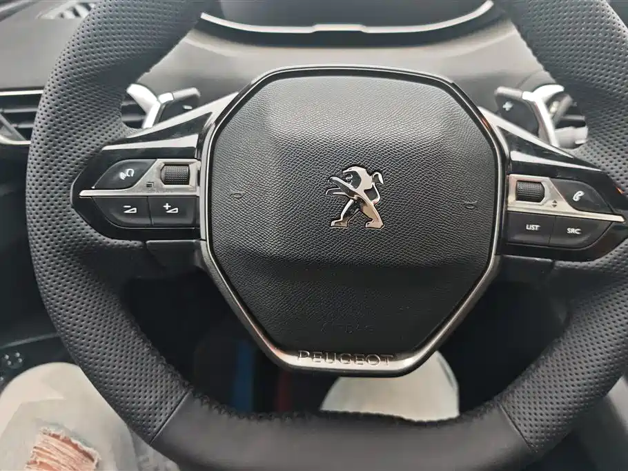 Peugeot 5008 2017 350THP 5-Seat Elite Edition фото 15