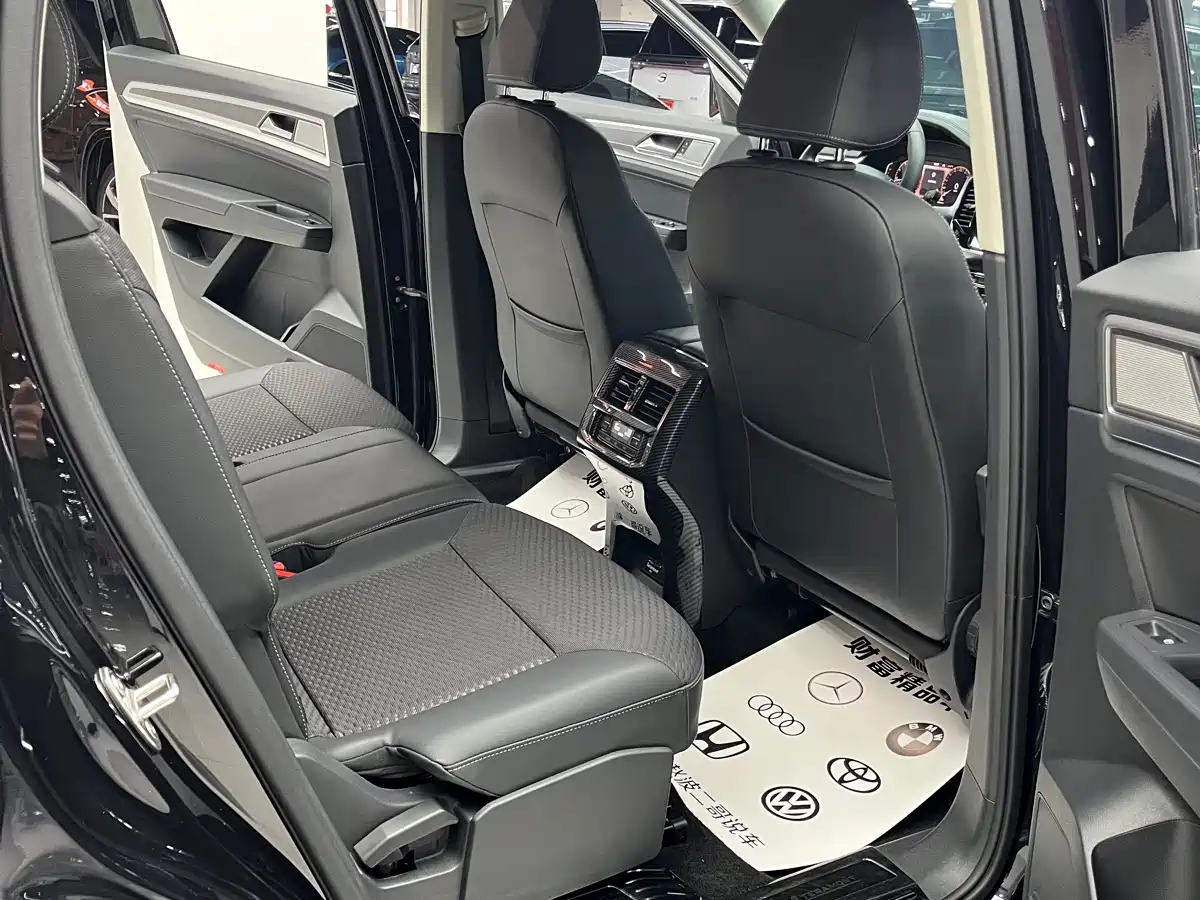 Volkswagen Teramont 2020 380TSI 4WD Comfort China VI фото 9