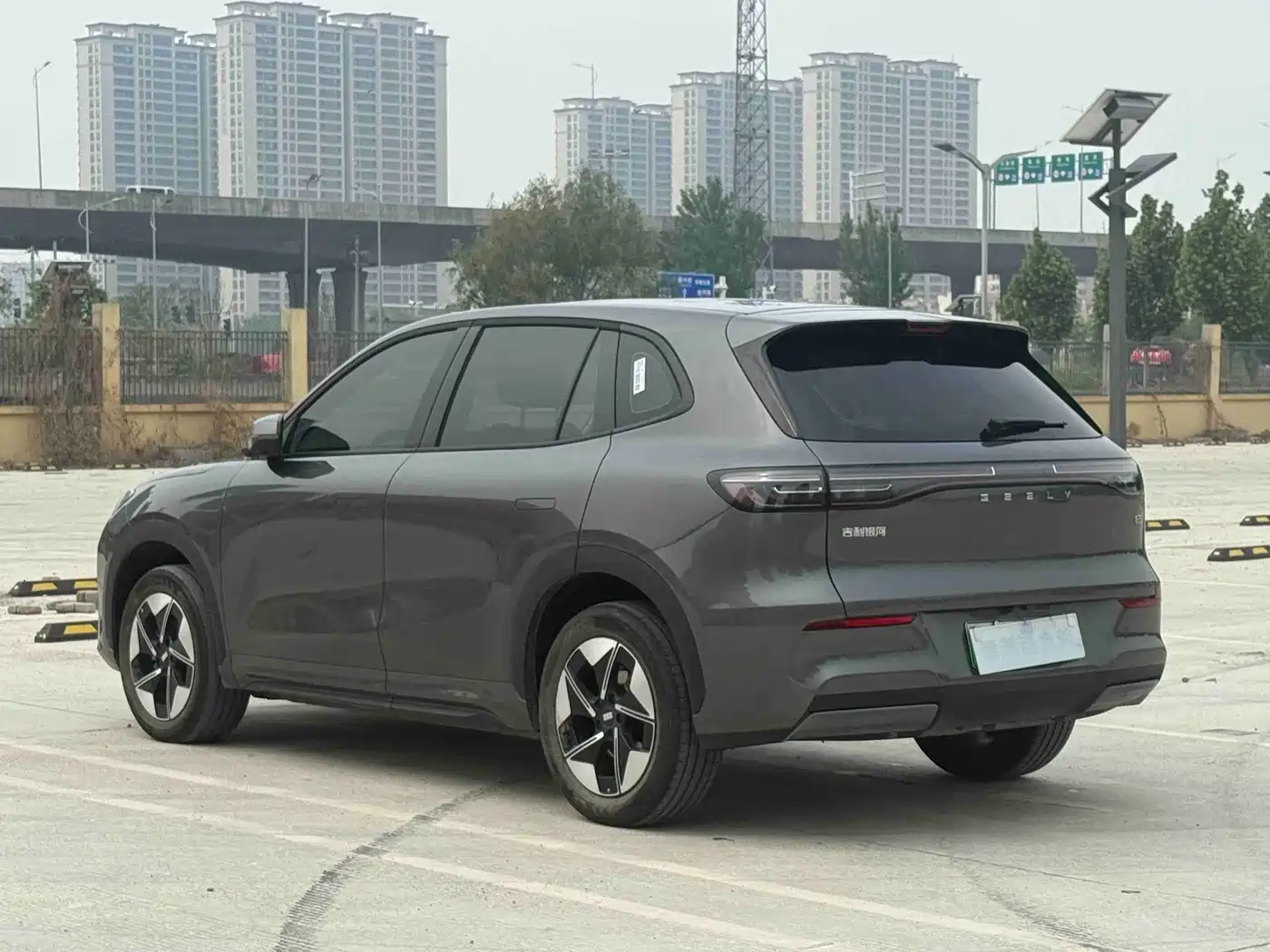 GEELY GALAXY GALAXY E5