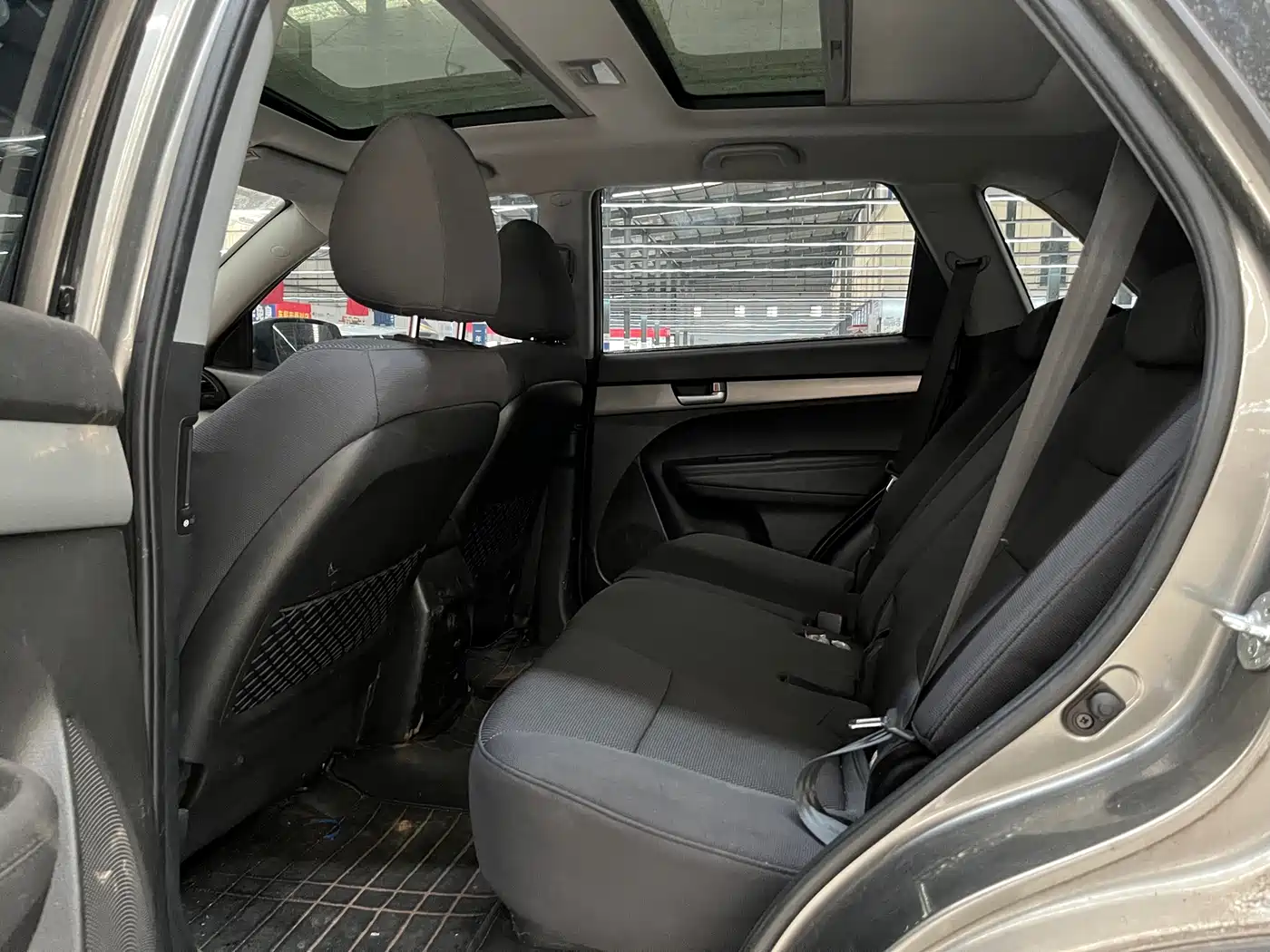 Kia Sorento 2011 2012 2.4L Gasoline Comfort Edition