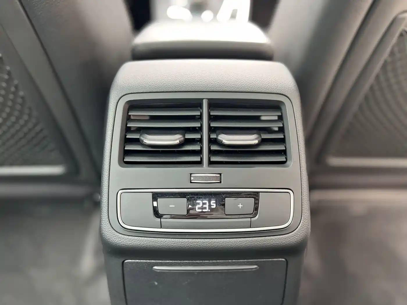 Audi A4L 2017 Plus 40 TFSI Fashion фото 15