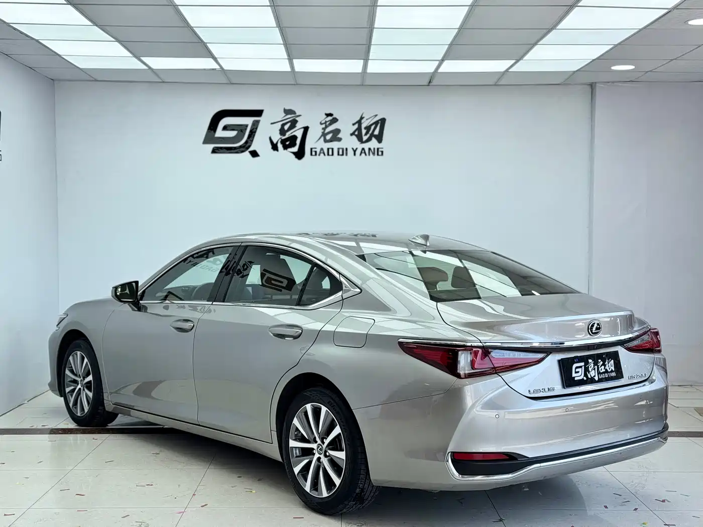 Lexus ES 2021 200 Luxury Edition фото 29