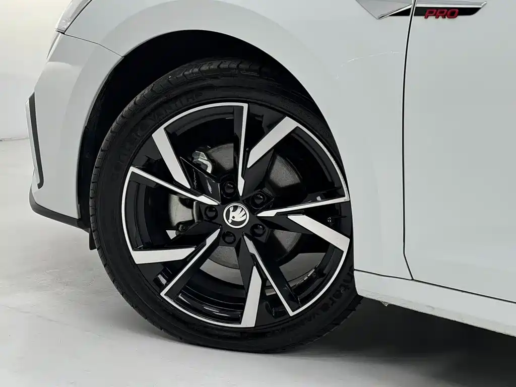 Škoda Octavia 2023 2023 Facelift PRO TSI280 Premium Edition