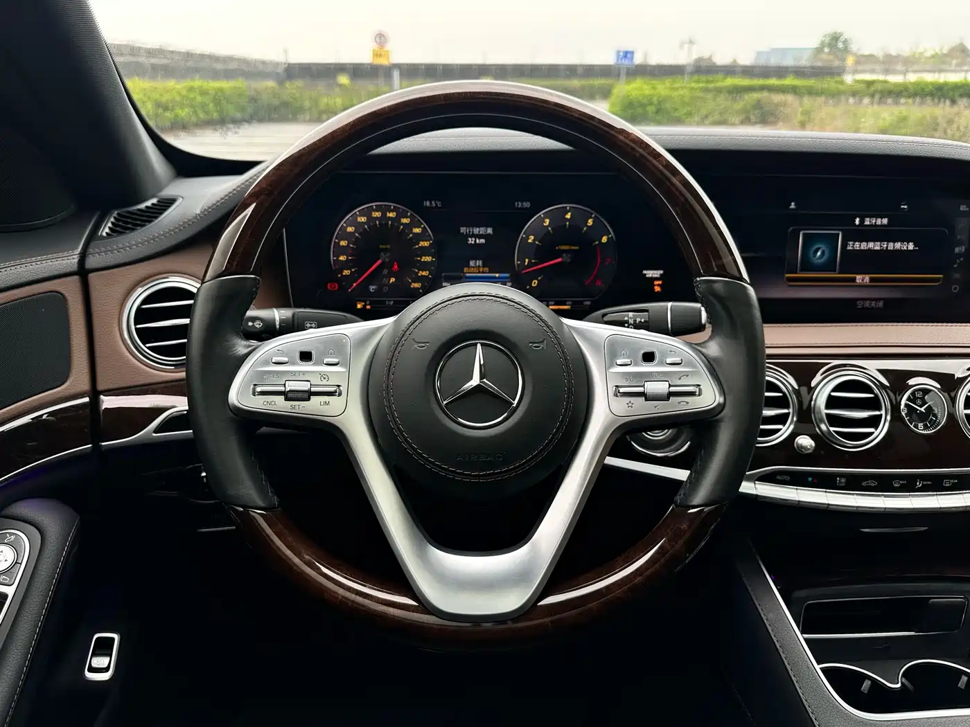 Mercedes-Benz S-Class 2019 S 350 L Premium Ultimate Edition фото 19