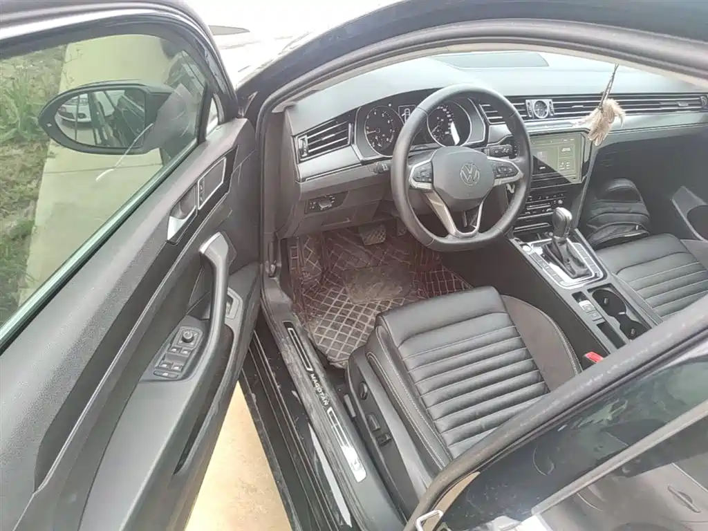 Volkswagen Magotan 2020 330TSI DSG Leading фото 16