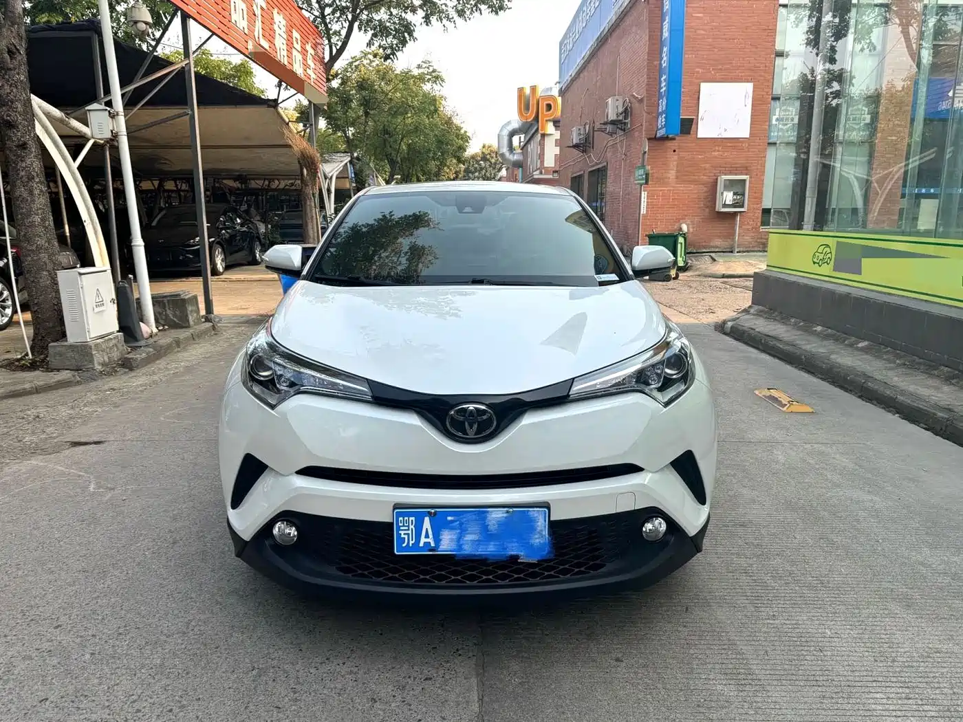 Toyota C-HR 2021 2020 Model 2.0L Leading