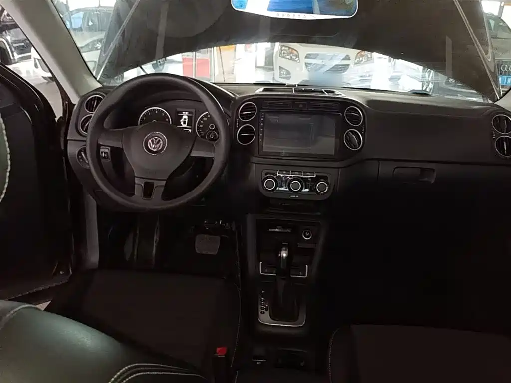 Volkswagen Tiguan 2016 280TSI Automatic 2WD Silk Road Fashion Edition фото 10