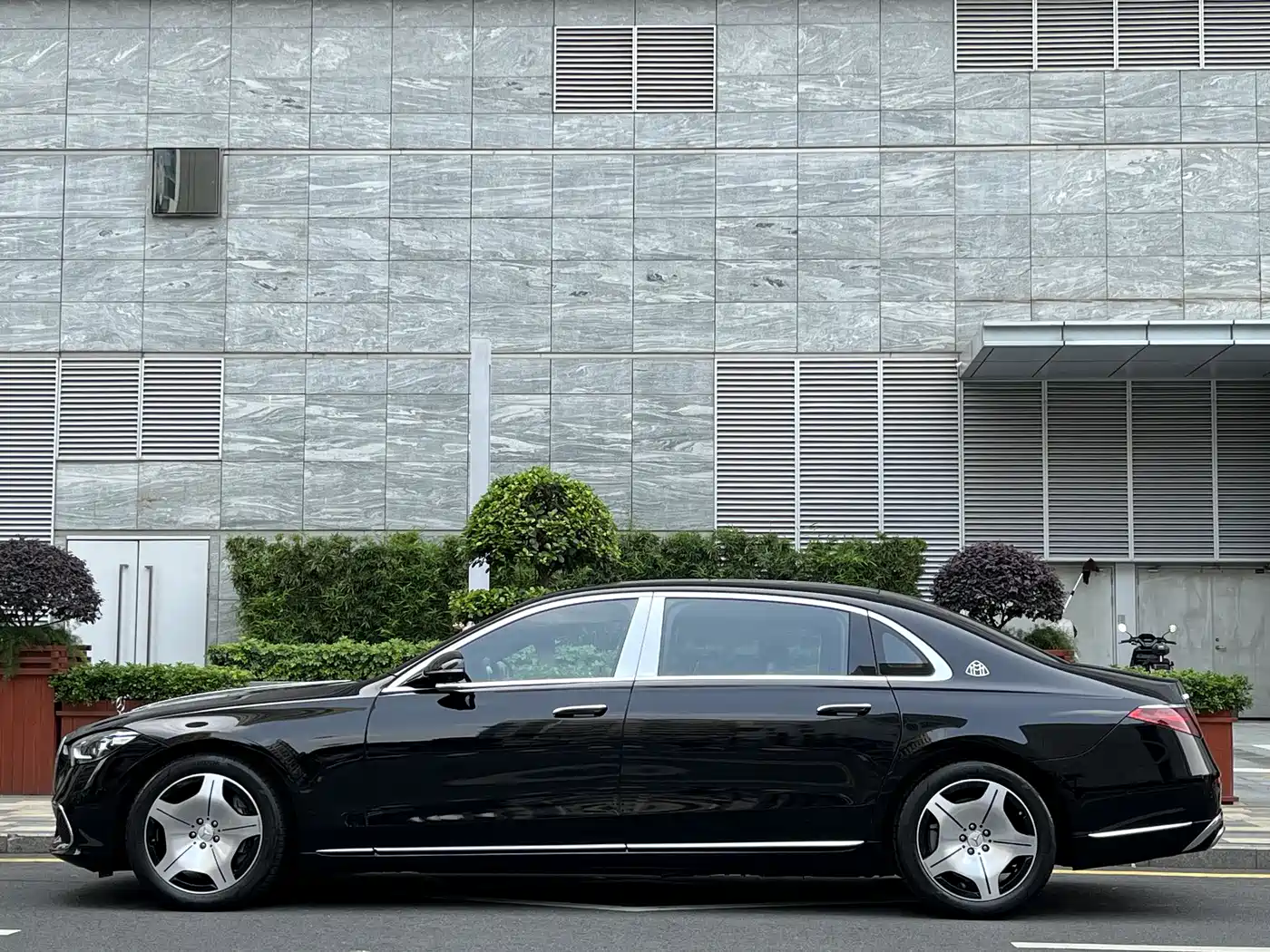 Mercedes-Benz Maybach S-Class 2024 Facelift S 480 4MATIC фото 3