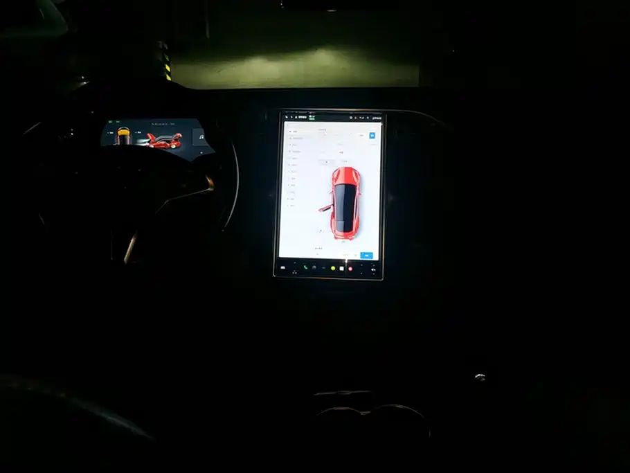 TESLA MODEL S