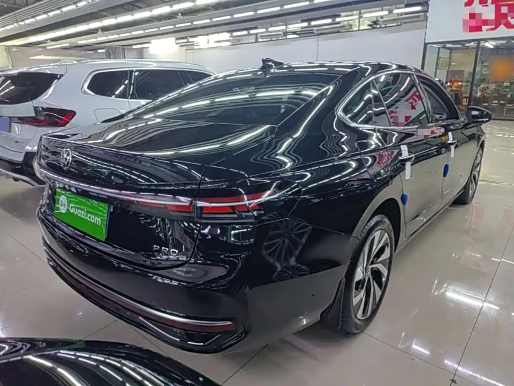 Volkswagen Passat 2025 Pro 380TSI Dragon Glory Edition фото 7
