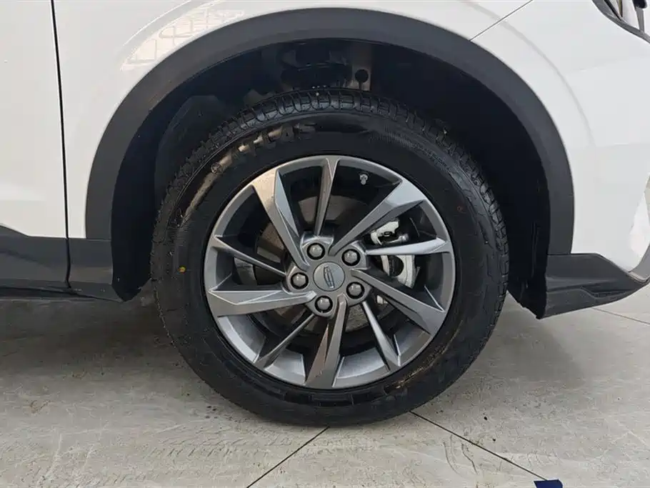 GEELY AUTOMOBILE BINYUE