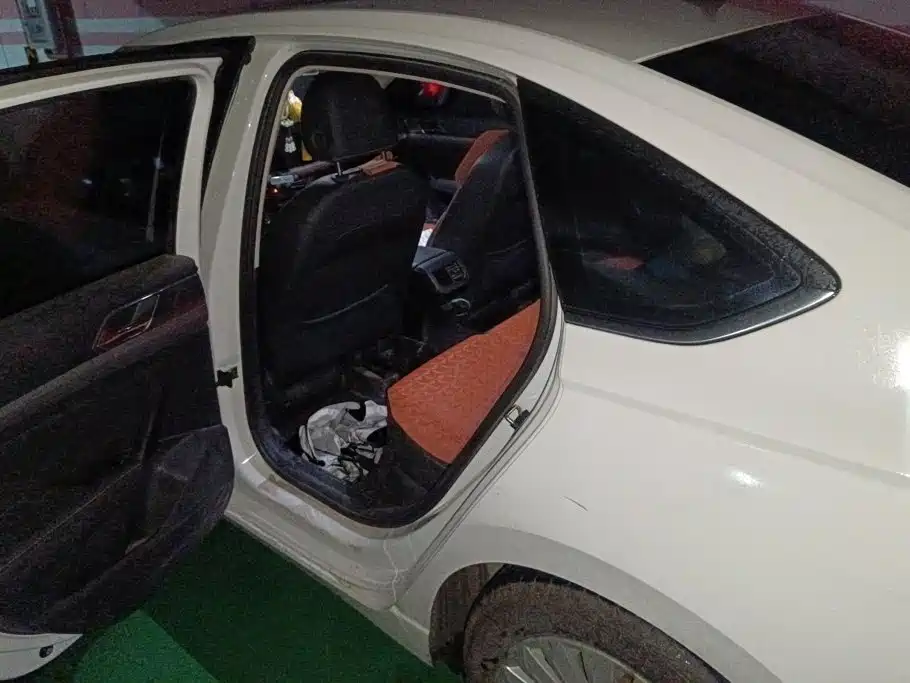 Photo 11 - Volkswagen Lavida