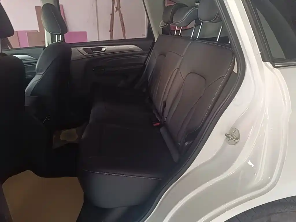 Haval M6 2024 2023 PLUS 1.5T DCT Luxury Smart Connect