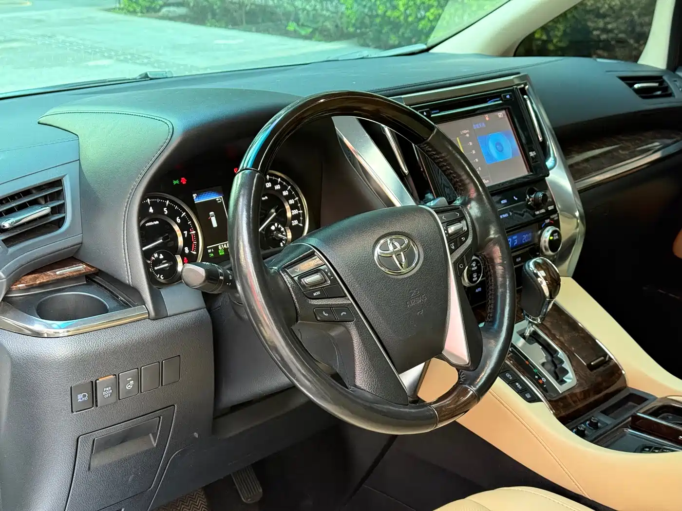 Toyota Alphard 2018 Facelift 3.5L Luxury Edition фото 8