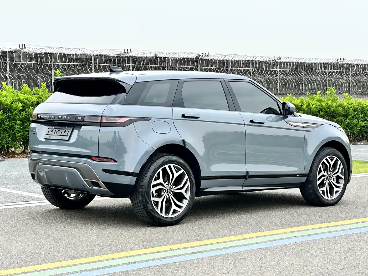 Land Rover Range Rover Evoque 2020 249PS R-DYNAMIC SE Sport Tech Edition фото 7