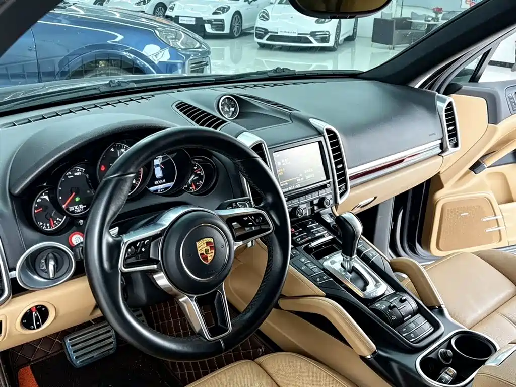 Porsche Cayenne 2015 Cayenne 3.0T фото 8