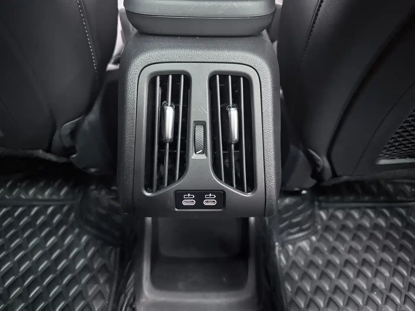 BMW X1 2023 sDrive20Li X Design Package фото 19