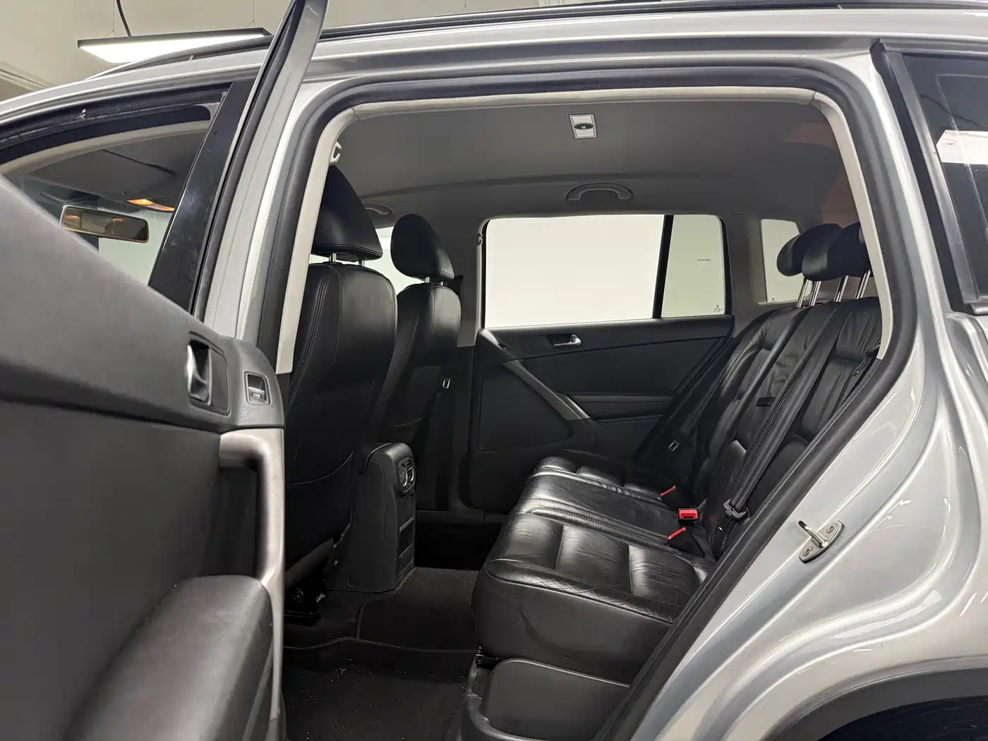 Volkswagen Tiguan 2012 1.8TSI Automatic 2WD Trend Edition фото 9