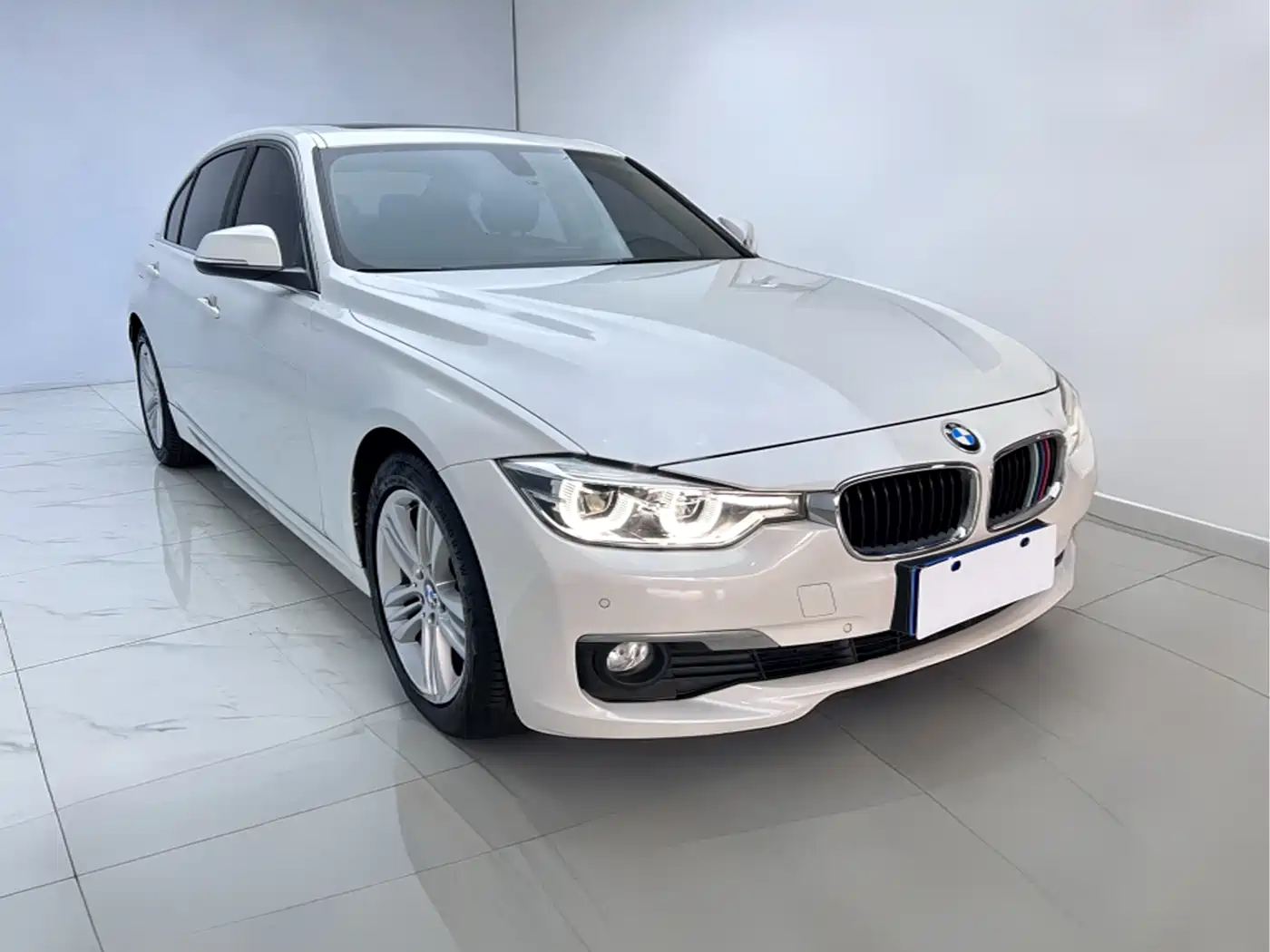BMW 3 Series 2017 320Li Fashion фото 3