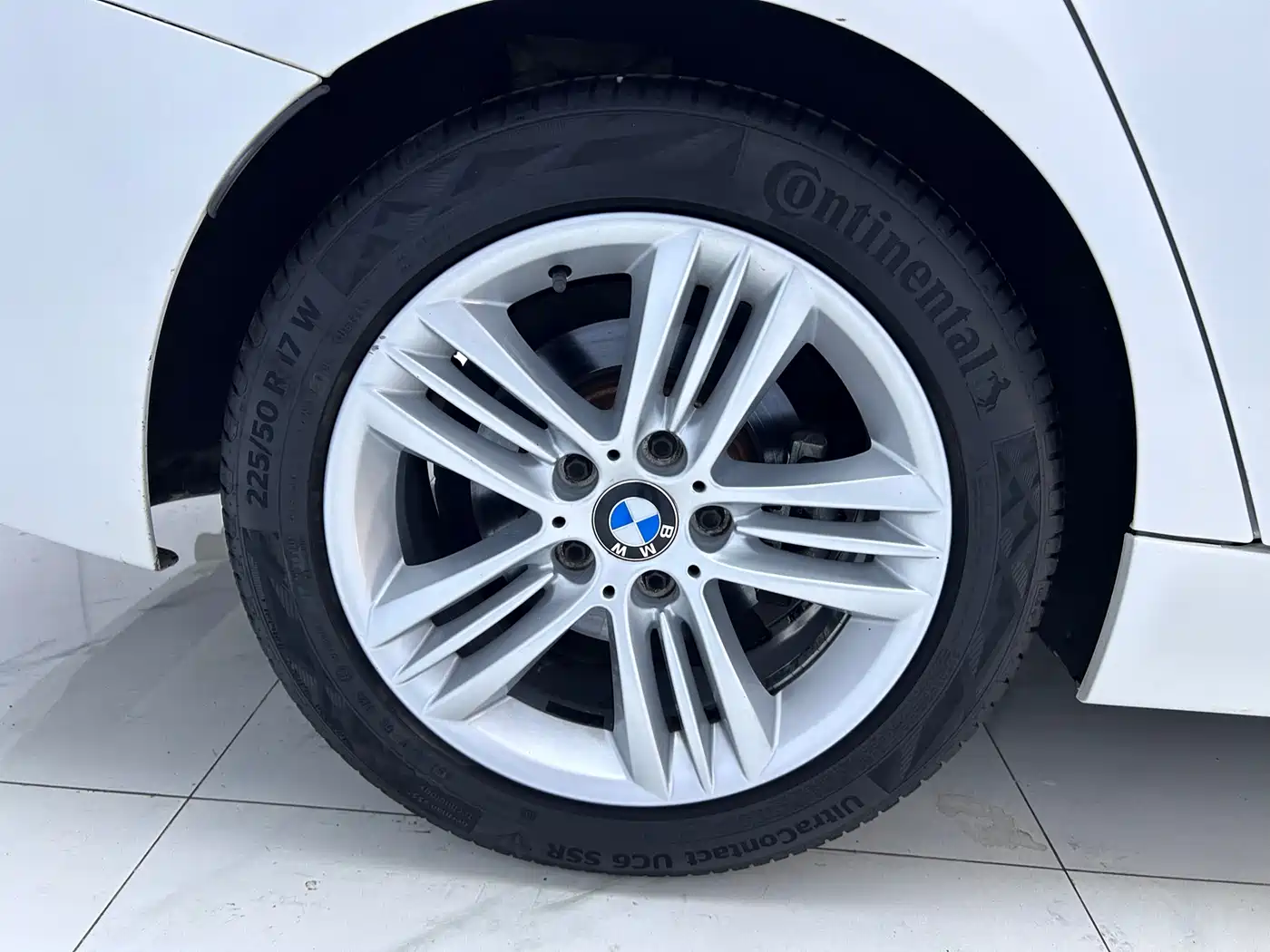 BMW 3 Series 2017 320Li Fashion фото 24