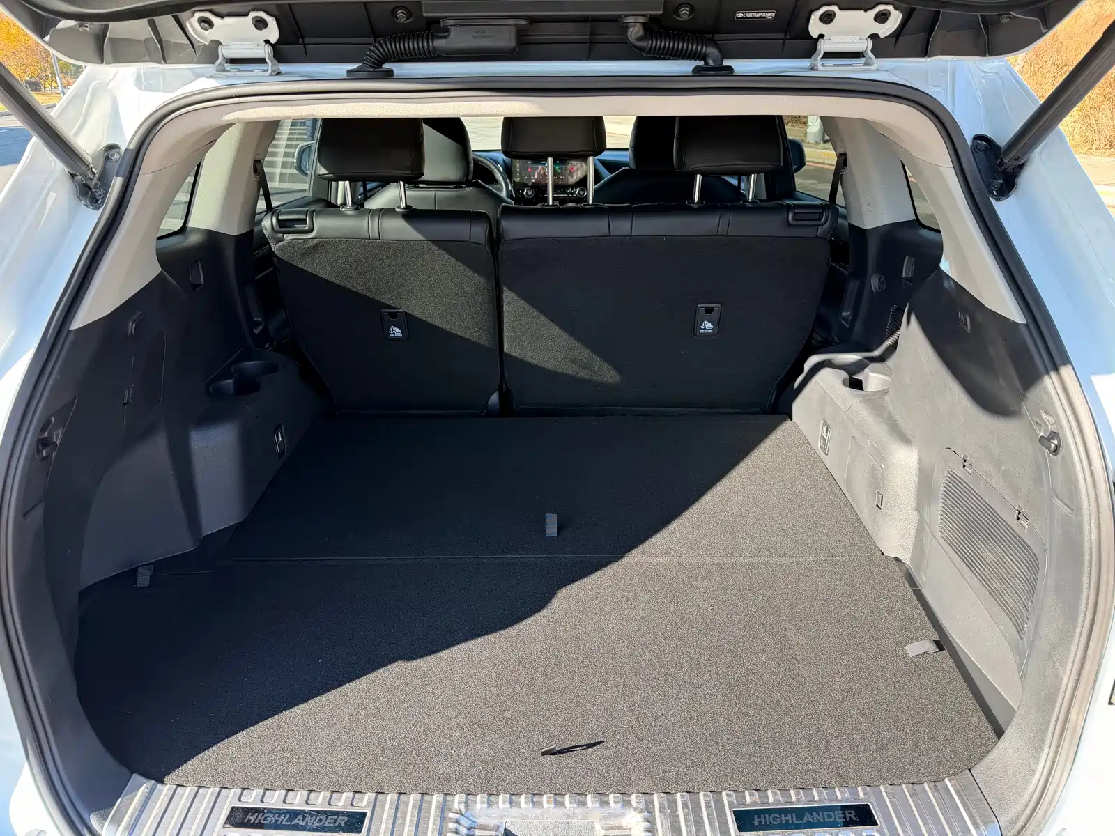 Photo 16 - Toyota Highlander