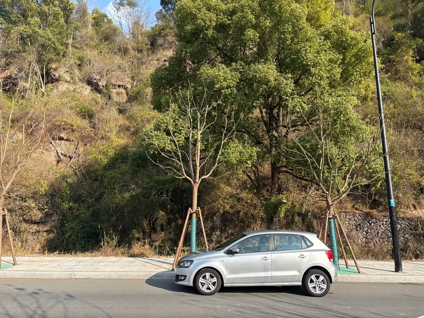Volkswagen Polo 2011 1.6L Automatic Cool Edition фото 8