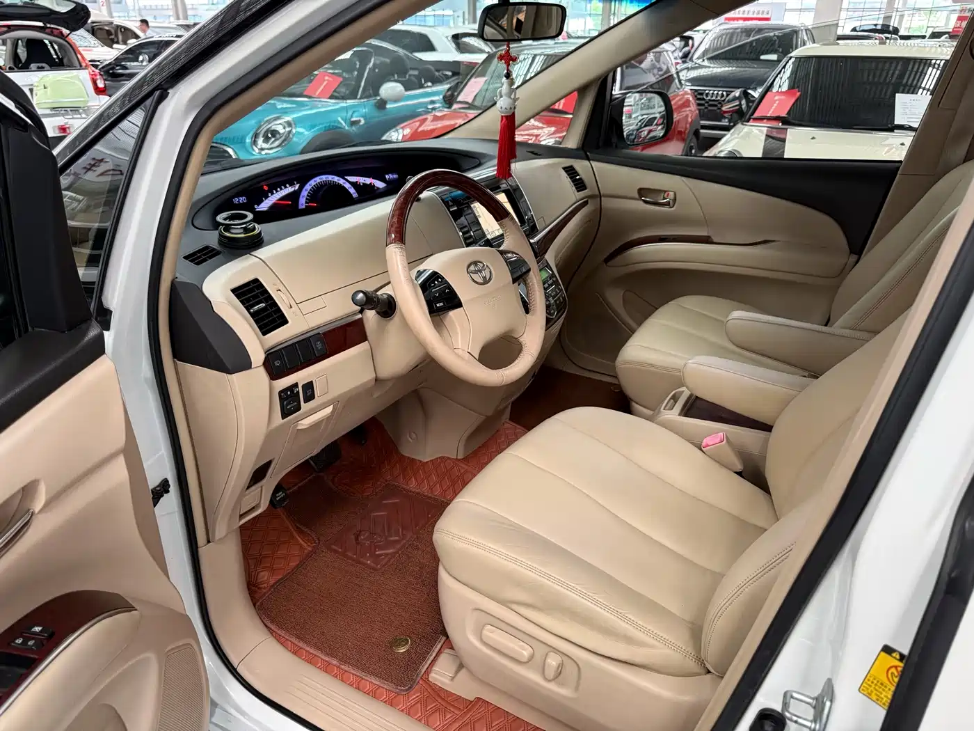 Toyota Previa 2013 2012 2.4L 7-Seater Luxury Edition