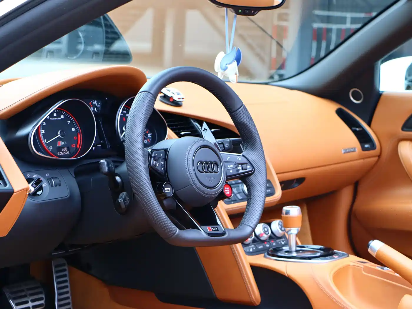 Audi R8 2014 Spyder 5.2 FSI quattro фото 21