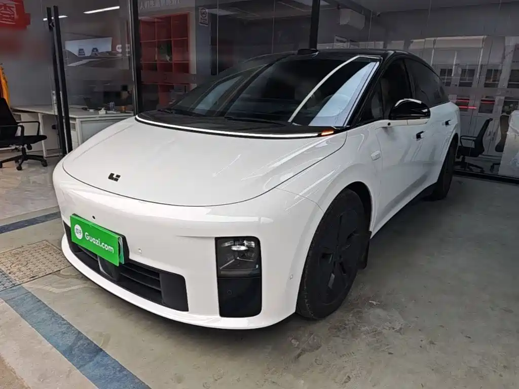 Photo 1 - Li Auto i6