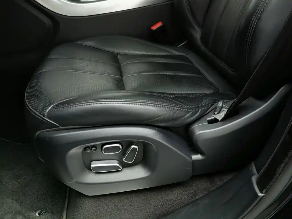 Фото 20 - Land Rover Range Rover Sport