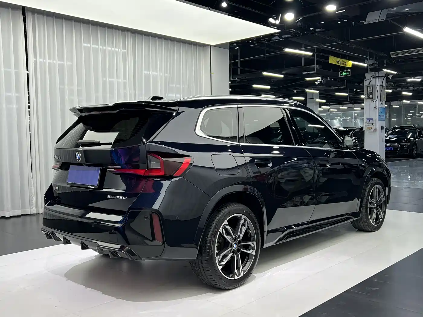BMW X1 2024 sDrive25Li M Sport Package фото 9
