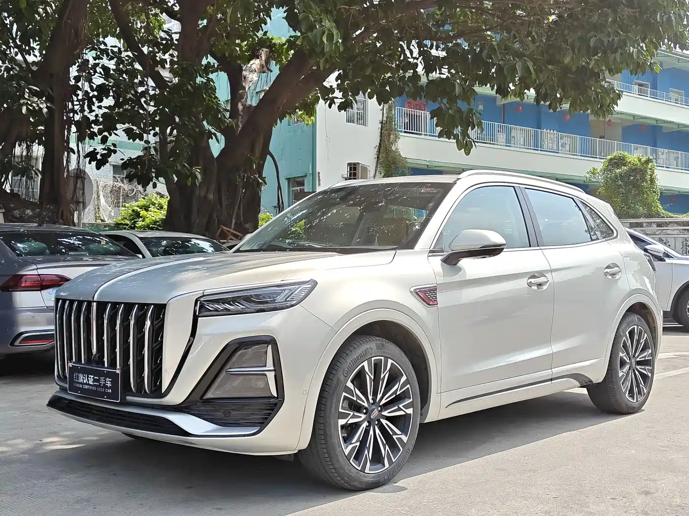 Hongqi HS5 2023 2.0T 4WD Flag Leader Pro