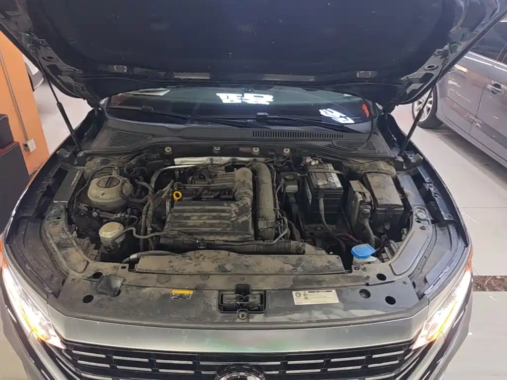 Photo 20 - Volkswagen Passat