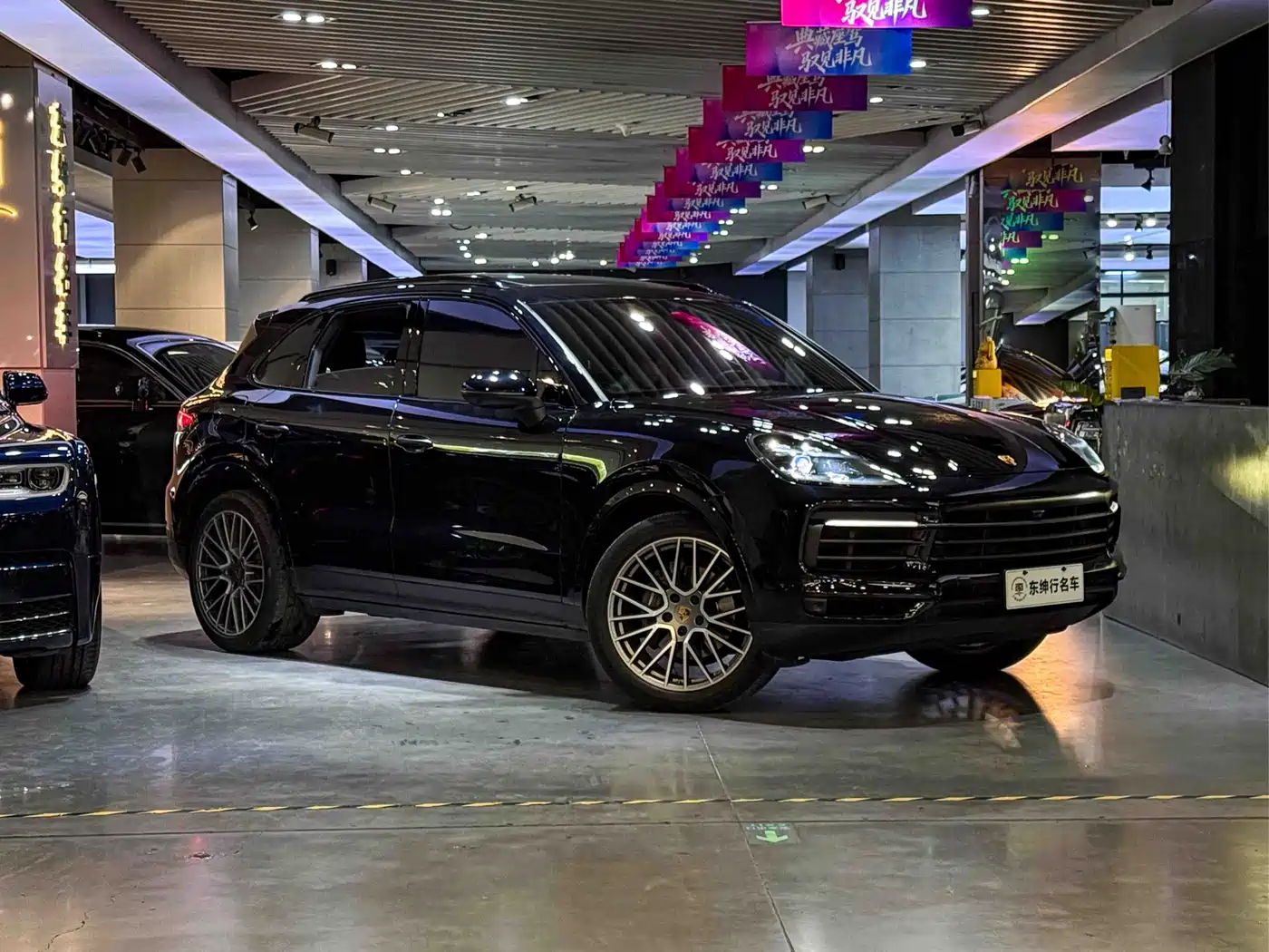 PORSCHE CAYENNE