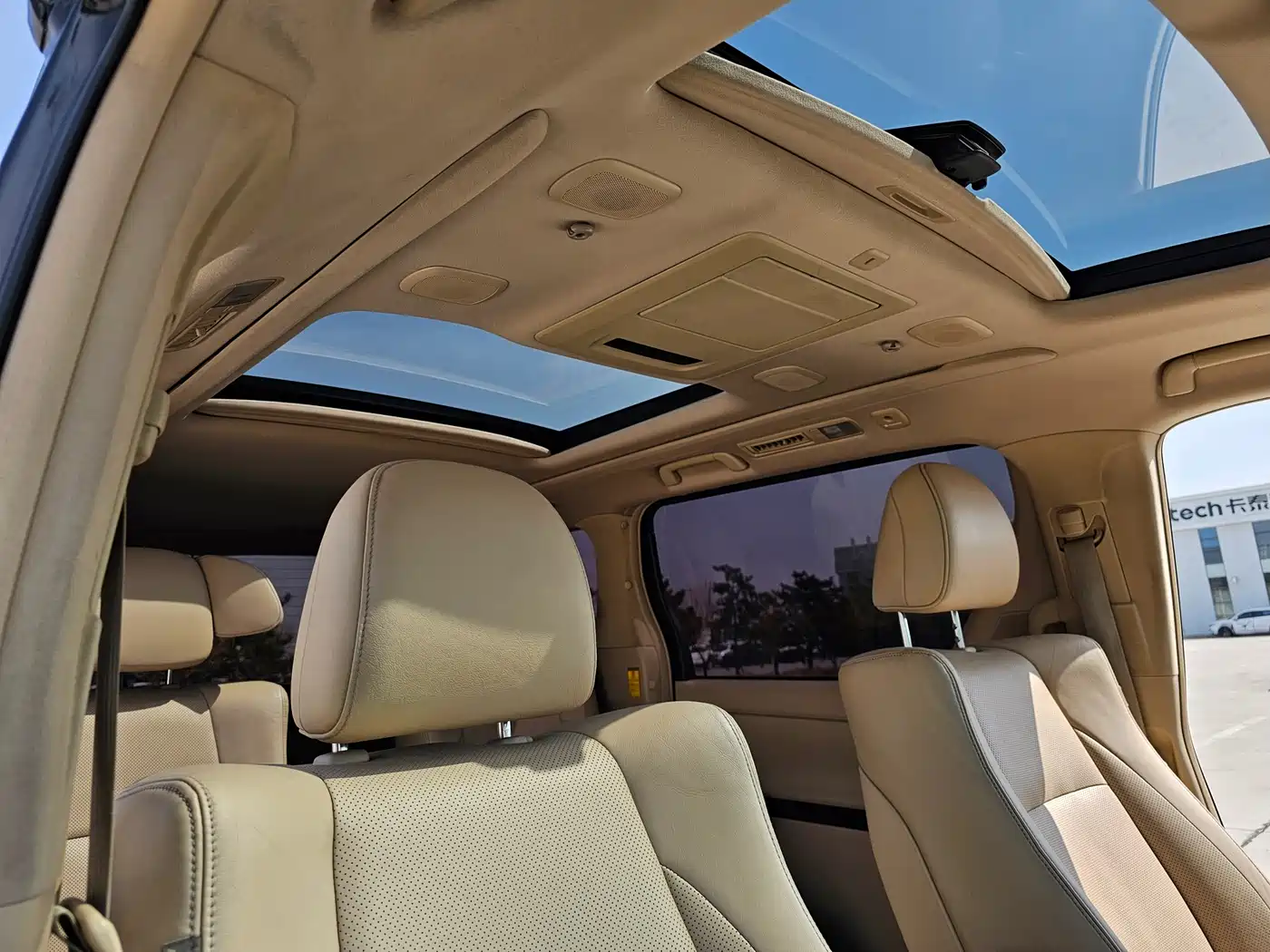 Toyota Alphard 2012 3.5L Luxury Edition фото 23