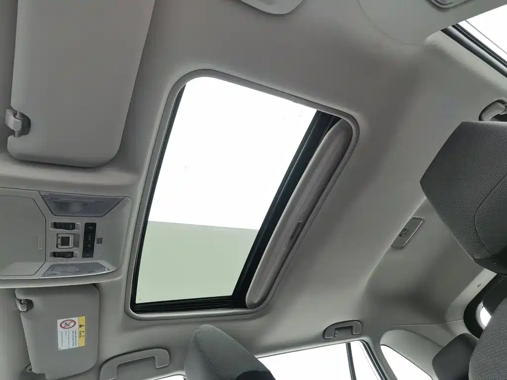 Toyota RAV4, миниатюра 14