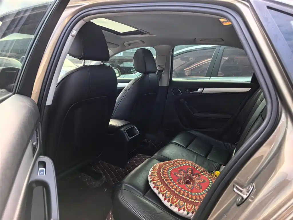 Audi A4L 2013 35 TFSI Automatic Standard фото 10