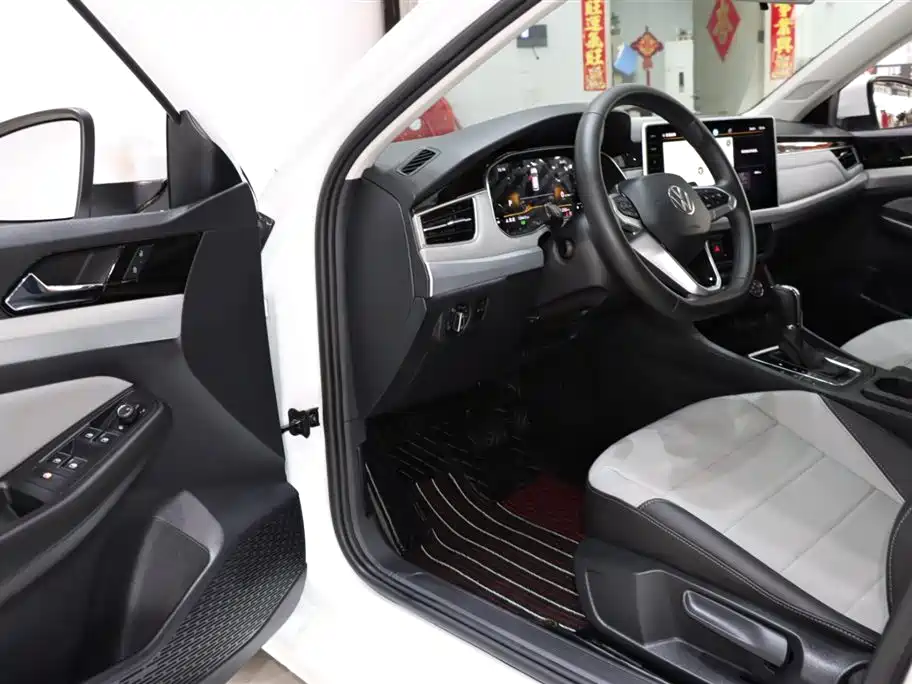 Volkswagen Bora 2023 200TSI DSG Smart Edition фото 9