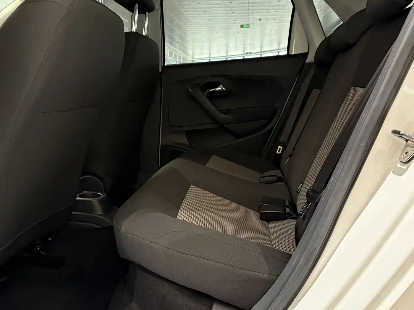 Volkswagen Polo 2018 1.5L Auto Safe Drive фото 11
