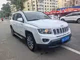 Photo 3 - Jeep Compass (Import)