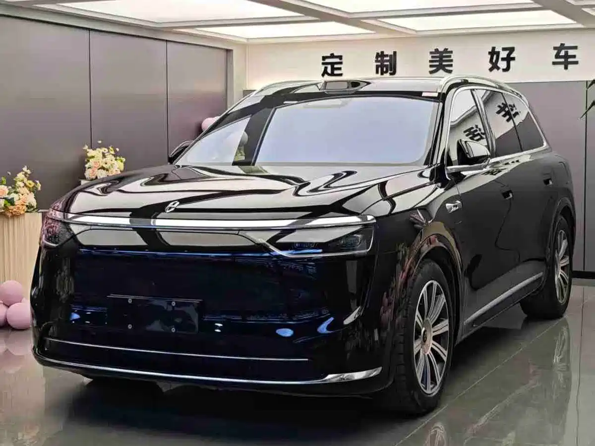AITO Wenjie AITO M8 2025 Range Extender Max+ Edition 53.4kWh 5-seater