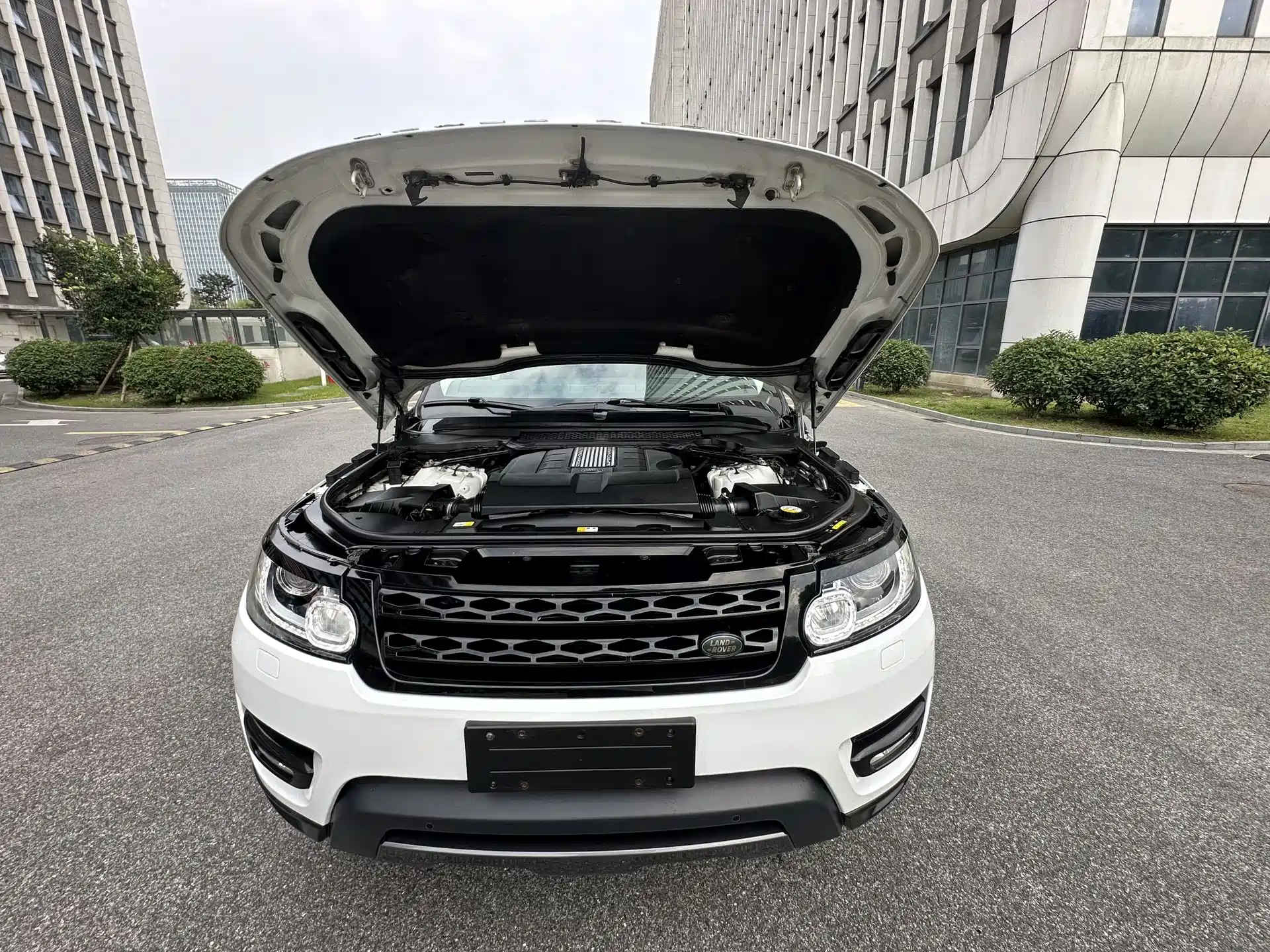 Photo 14 - Land Rover Range Rover Sport