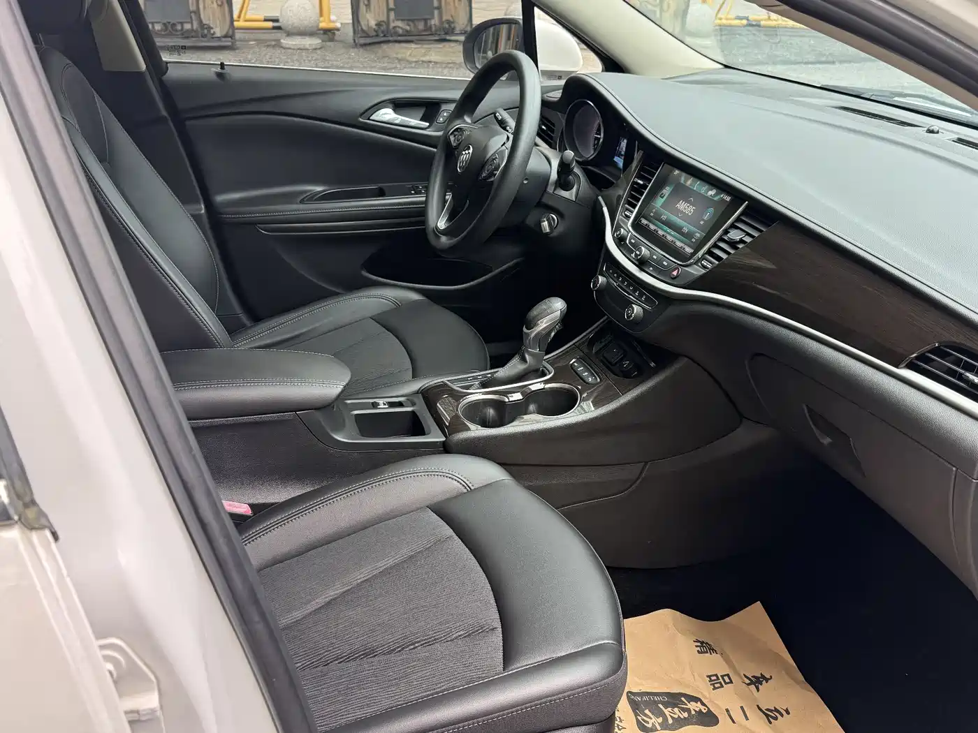 Buick Verano 2018 Sedan 20T Dual Clutch Leading фото 6